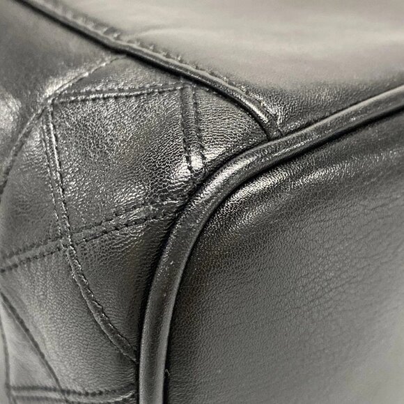 Auth CHANEL Bicolore Black Lambskin Vanity Bag Gold hardware - Picture 3 of 16